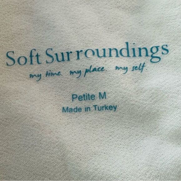 Soft Surroundings Cream Asymmetrical Crew Neck Tunic Blouse Size Medium Petite - Picture 3 of 4